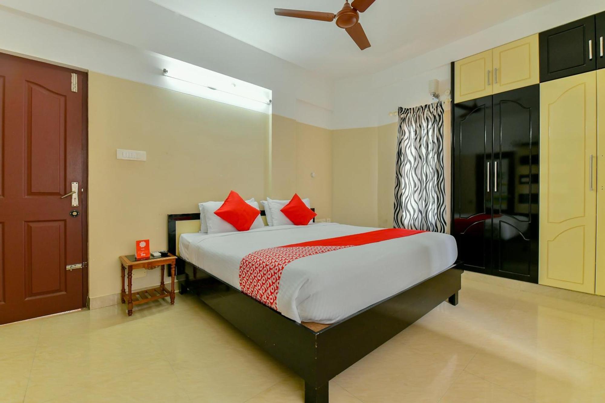 Oyo Flagship Uthradam Towers Ξενοδοχείο Thiruvananthapuram Εξωτερικό φωτογραφία